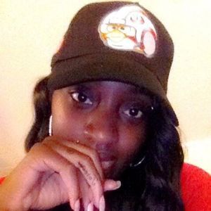 Meet your Posher, Latosha